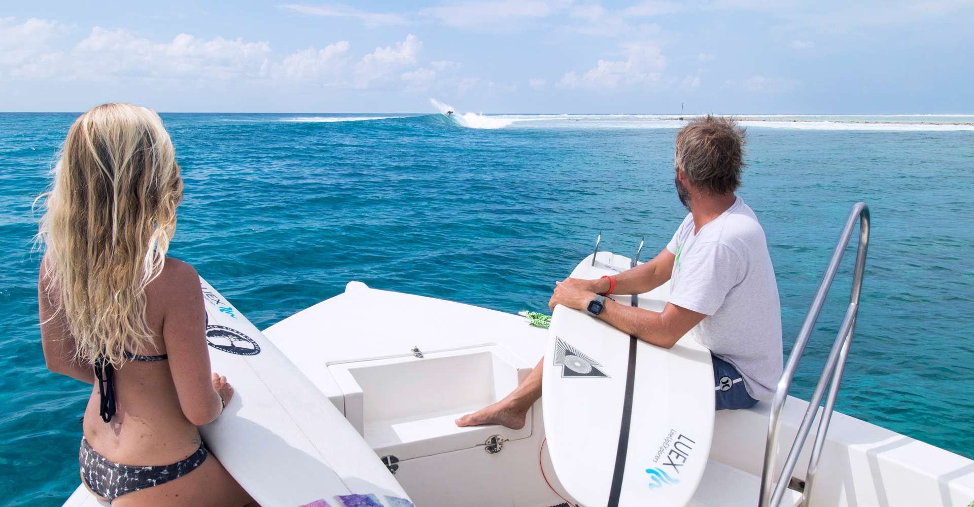 Spotview of Kasabu Righthand Reefbreak, Dhaalu Atoll